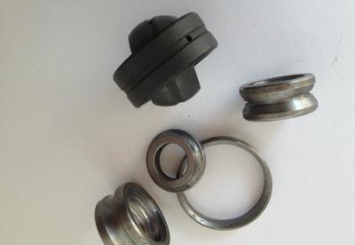 慈溪市周巷锦顺五金配件厂 专业生产各类轴承、轴套及通用五金配件